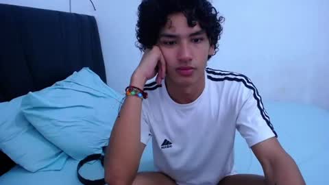 Snapshot of tayronx33 chatting on January 2025 04:52:01 PM Tayron online show from January 2025 04:52:01 PM