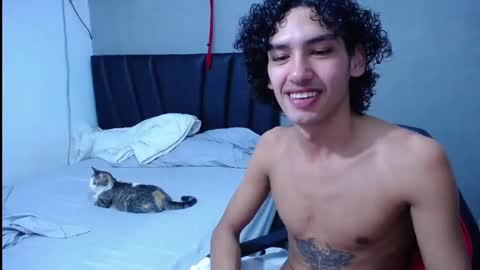 Snapshot of tayronx33 chatting on September 2025 06:52:02 PM Tayron online show from September 2025 06:52:02 PM