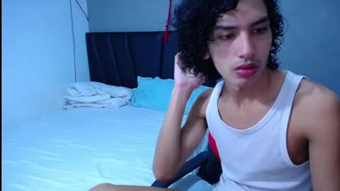 Snapshot of tayronx33 chatting on October 2025 04:26:02 PM Tayron online show from October 2025 04:26:02 PM