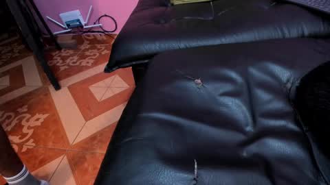 Snapshot of taysonysasha chatting on February 2025 11:12:01 PM ask for cum online show from February 2025 11:12:01 PM