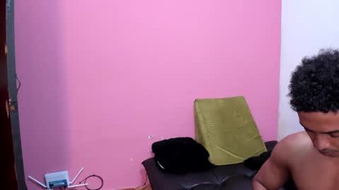 Snapshot of taysonysasha chatting on February 2025 09:09:01 PM ask for cum online show from February 2025 09:09:01 PM