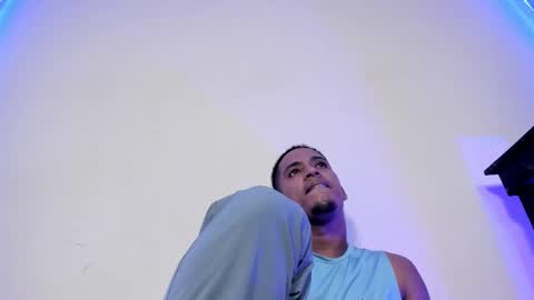 Snapshot of taysonysasha chatting on February 2026 09:30:02 PM ask for cum online show from February 2026 09:30:02 PM