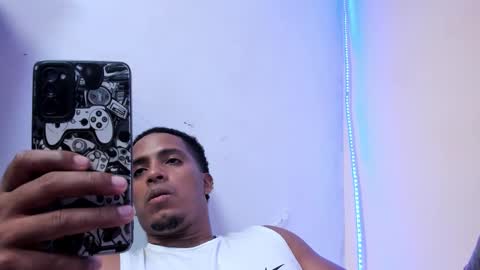 Snapshot of taysonysasha chatting on February 2026 10:04:01 PM ask for cum online show from February 2026 10:04:01 PM