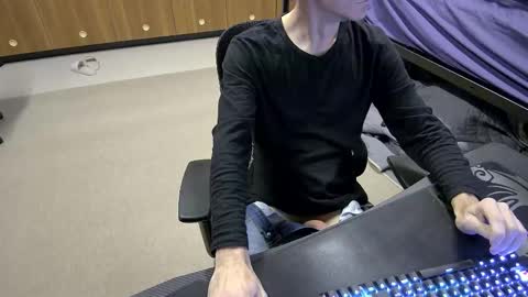 Snapshot of tbone_93 chatting on October 2025 12:47:01 AM Tbone online show from October 2025 12:47:01 AM