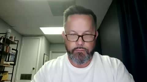 tdhawk87 online show from March 2026 11:58:01 AM