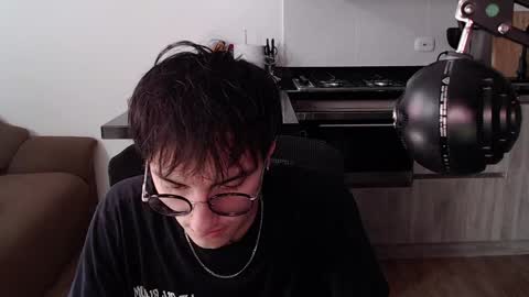 Teo independent model online show from April 2026 01:12:01 PM