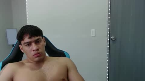 Snapshot of team23hot0 chatting on October 2025 07:00:01 PM team23hot0 online show from October 2025 07:00:01 PM