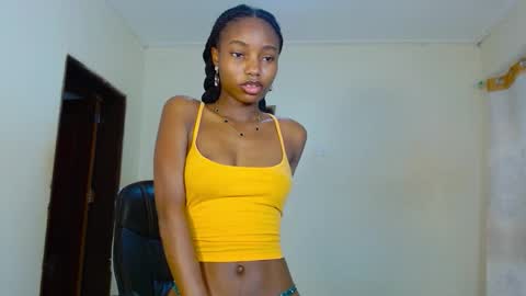 Snapshot of teasequeen01 chatting on October 2025 12:15:02 PM queen online show from October 2025 12:15:02 PM