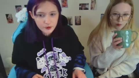 Snapshot of technical_face_powder_error chatting on November 2025 01:06:02 PM technical_face_powder_error online show from November 2025 01:06:02 PM