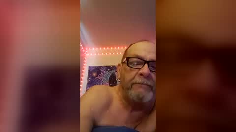 Snapshot of tedestep2 chatting on June 2026 06:56:01 PM tedestep2 online show from June 2026 06:56:01 PM