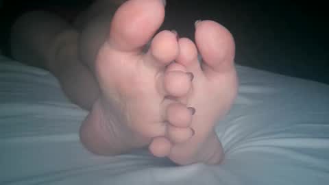 Viv West online show from November 2025 03:28:01 AM