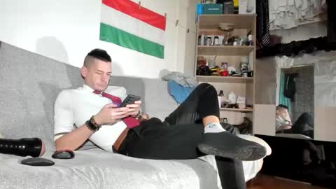 Snapshot of telepaticman chatting on January 2026 03:38:01 PM Virg Lszl online show from January 2026 03:38:01 PM