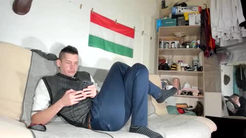 Snapshot of telepaticman chatting on January 2026 04:44:01 PM Virg Lszl online show from January 2026 04:44:01 PM