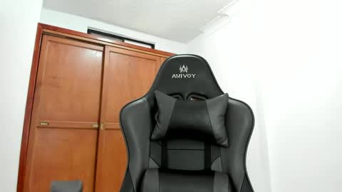 Snapshot of teles10 chatting on February 2025 03:36:02 PM Teles2023 online show from February 2025 03:36:02 PM