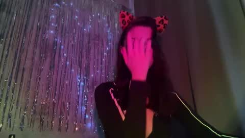 temptingvision online show from December 2025 10:11:02 AM