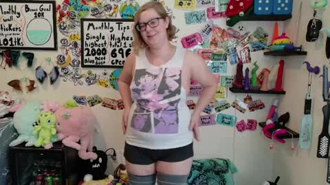 Pixie and Tentacle Overlord online show from March 2026 10:11:01 PM