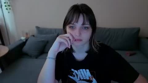 tender_meow online show from June 2026 12:15:01 PM