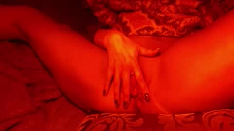 Snapshot of tendersinner chatting on November 2025 06:44:01 AM tendersinner online show from November 2025 06:44:01 AM