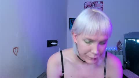 Kira online show from July 2026 02:35:02 AM