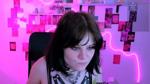 Snapshot of teresa_shy chatting on April 2026 01:41:02 PM your love online show from April 2026 01:41:02 PM