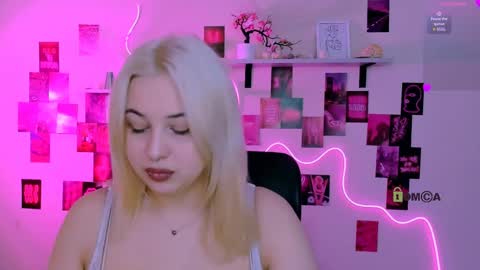 Snapshot of teresa_shy chatting on April 2026 08:56:01 AM your love online show from April 2026 08:56:01 AM