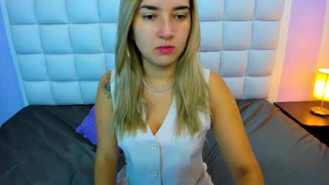 Snapshot of teresasroom_ chatting on November 2025 12:26:01 PM Teresa online show from November 2025 12:26:01 PM