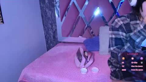 Terra Elowen online show from October 2025 11:39:02 AM