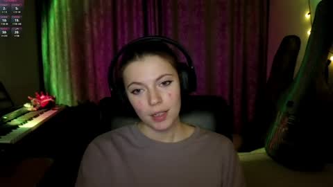 Anny Simpson online show from April 2026 08:13:02 PM