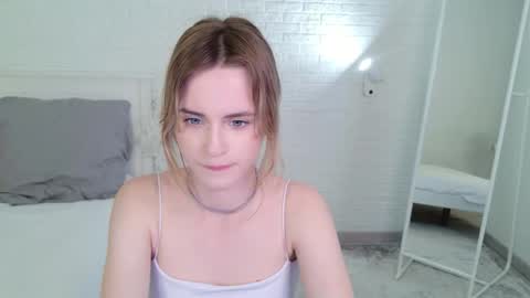 Snapshot of tessa_shy_ chatting on May 2026 02:01:02 PM tessa_shy_ online show from May 2026 02:01:02 PM
