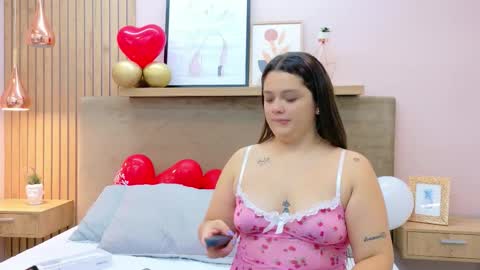 tessa stones online show from February 2026 03:05:02 AM