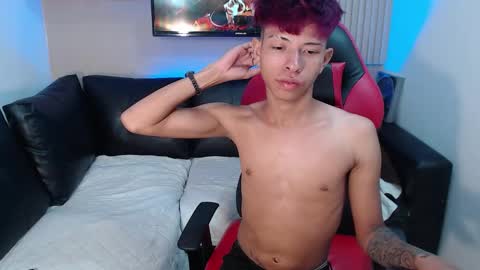 tessachains online show from November 2025 03:05:01 AM