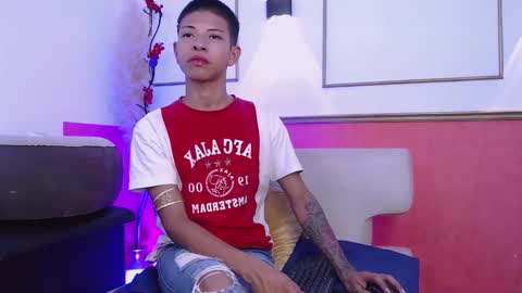 tessachains online show from December 2025 05:03:01 AM