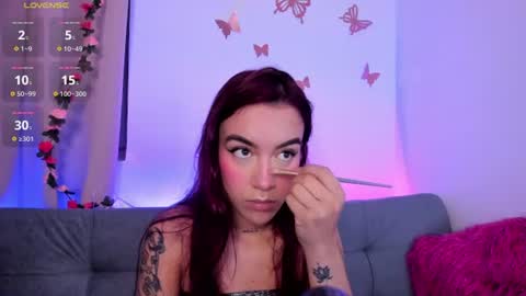 Snapshot of tessafoxie chatting on June 2026 12:26:02 PM Tessa foxie online show from June 2026 12:26:02 PM