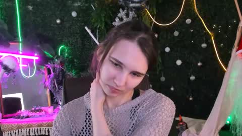 Tessa online show from December 2025 09:15:01 AM