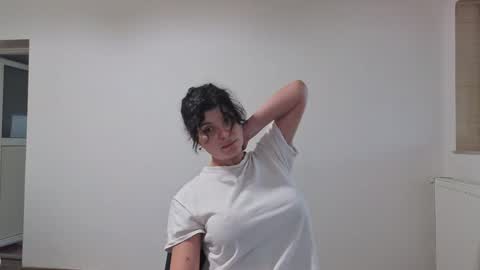 Snapshot of tessnaughty chatting on December 2024 09:33:02 AM naughty tess online show from December 2024 09:33:02 AM