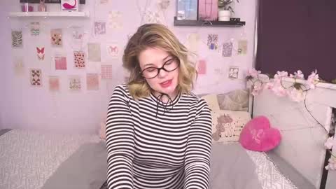 Snapshot of tesspleasure chatting on January 2025 09:02:01 AM TESSA online show from January 2025 09:02:01 AM