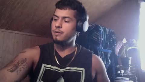 Milo online show from December 2024 08:58:02 PM