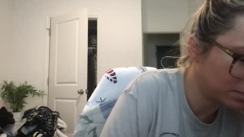 Snapshot of texas_blonde chatting on October 2025 03:09:02 PM Daphne Summers online show from October 2025 03:09:02 PM