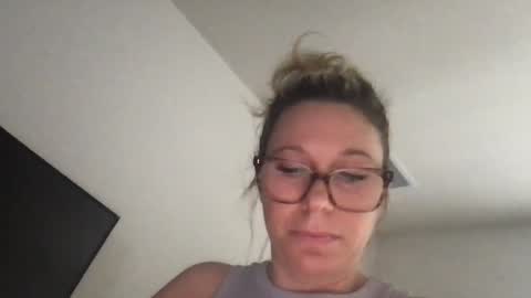 Snapshot of texas_blonde chatting on October 2025 09:38:01 PM Daphne Summers online show from October 2025 09:38:01 PM