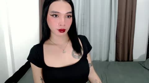 Snapshot of tgirl_jasmine1 chatting on February 2025 08:19:02 AM Vanessa online show from February 2025 08:19:02 AM