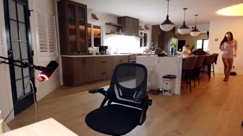 babygirlmami online show from November 2025 02:56:02 AM