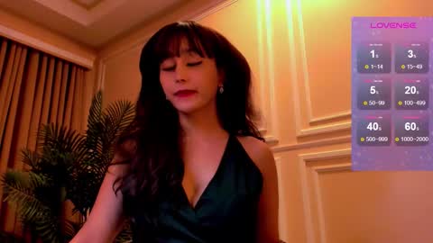 Snapshot of th3r3sa chatting on December 2025 11:04:02 AM th3r3sa online show from December 2025 11:04:02 AM