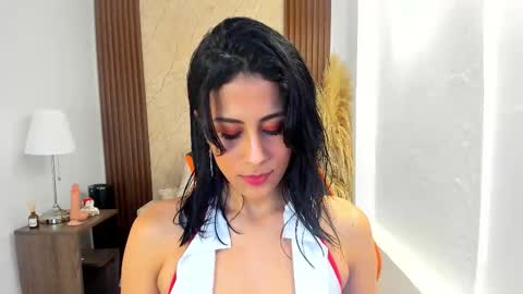 Snapshot of thais_kim chatting on November 2025 02:00:01 PM Sweet Thais online show from November 2025 02:00:01 PM