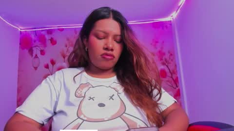 Andreina online show from November 2025 04:25:01 AM