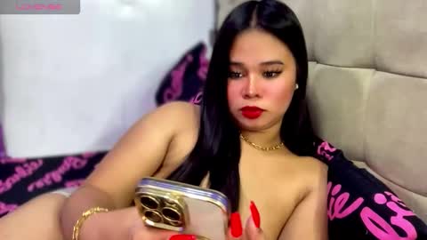 Snapshot of thalia_houston69 chatting on November 2025 04:47:01 AM Ms. Thalia online show from November 2025 04:47:01 AM