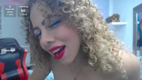 Snapshot of thalia_mills19 chatting on November 2025 01:36:01 AM Andrea online show from November 2025 01:36:01 AM