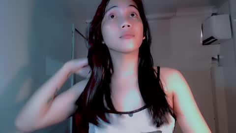 Snapshot of thalia_sunshine chatting on December 2024 01:18:01 AM Thalia online show from December 2024 01:18:01 AM