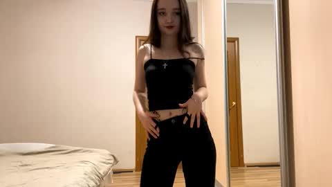 Yumi online show from February 2026 05:00:02 PM