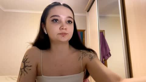 Yumi online show from February 2026 03:21:01 PM