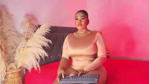 Snapshot of thalyanna_ebony chatting on May 2026 11:55:01 PM thalyanna_ebony online show from May 2026 11:55:01 PM